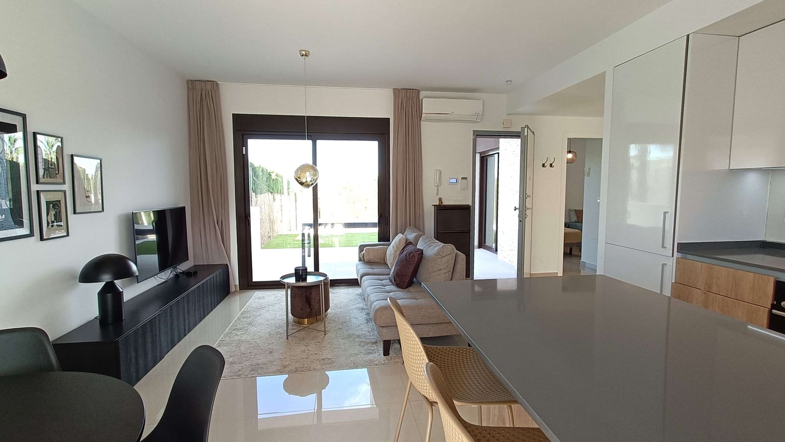 2 soveværelse Lejlighed til salg i Algorfa med swimmingpool - € 245.000 (Ref: 9862417)