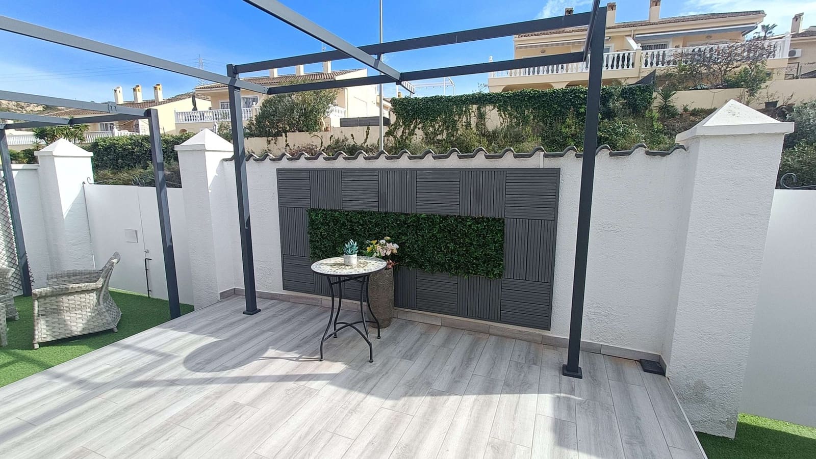 2 bedroom Villa for sale in Rojales with pool - € 198,000 (Ref: 9862418)