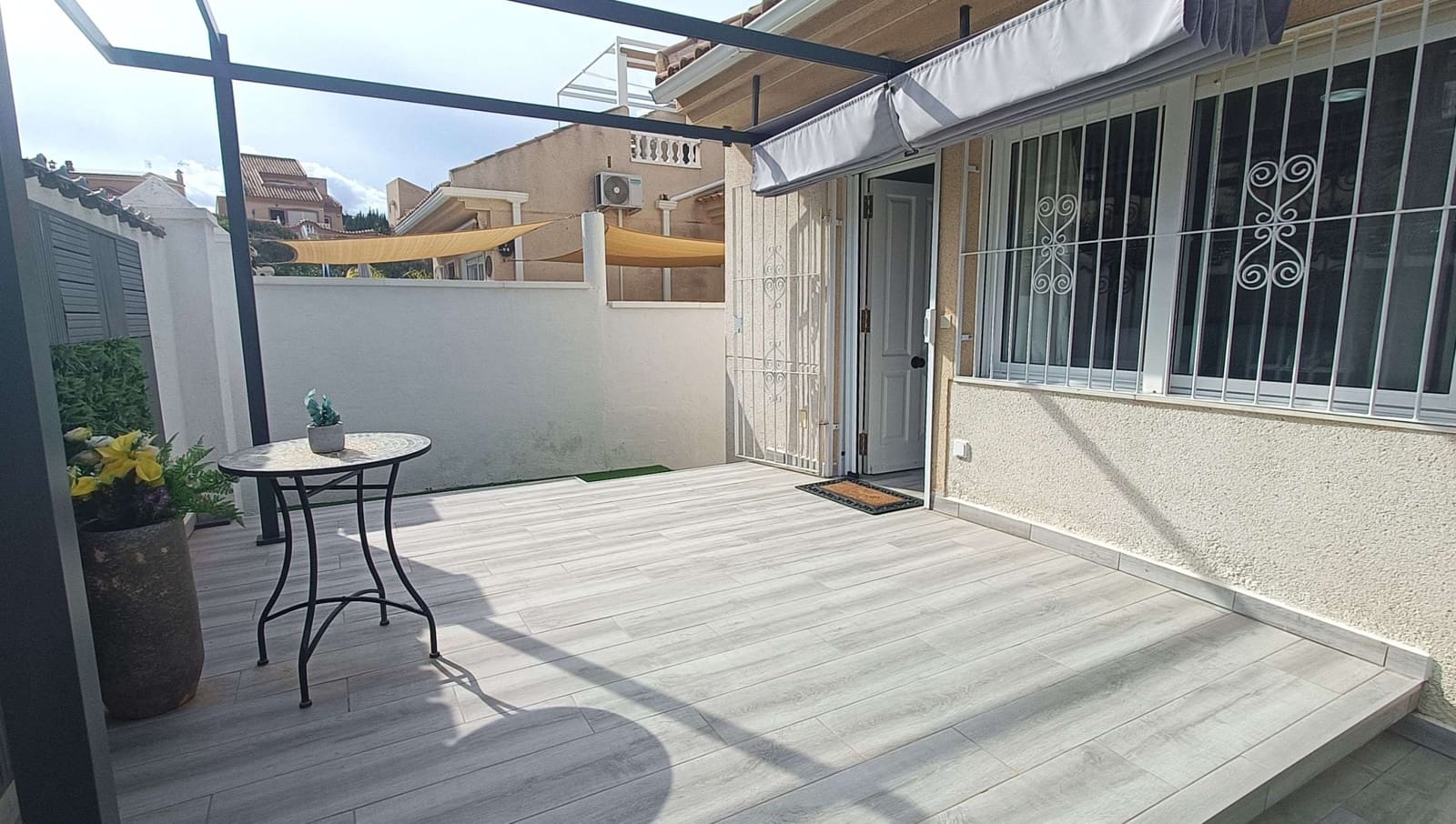 2 bedroom Villa for sale in Rojales with pool - € 198,000 (Ref: 9862418)