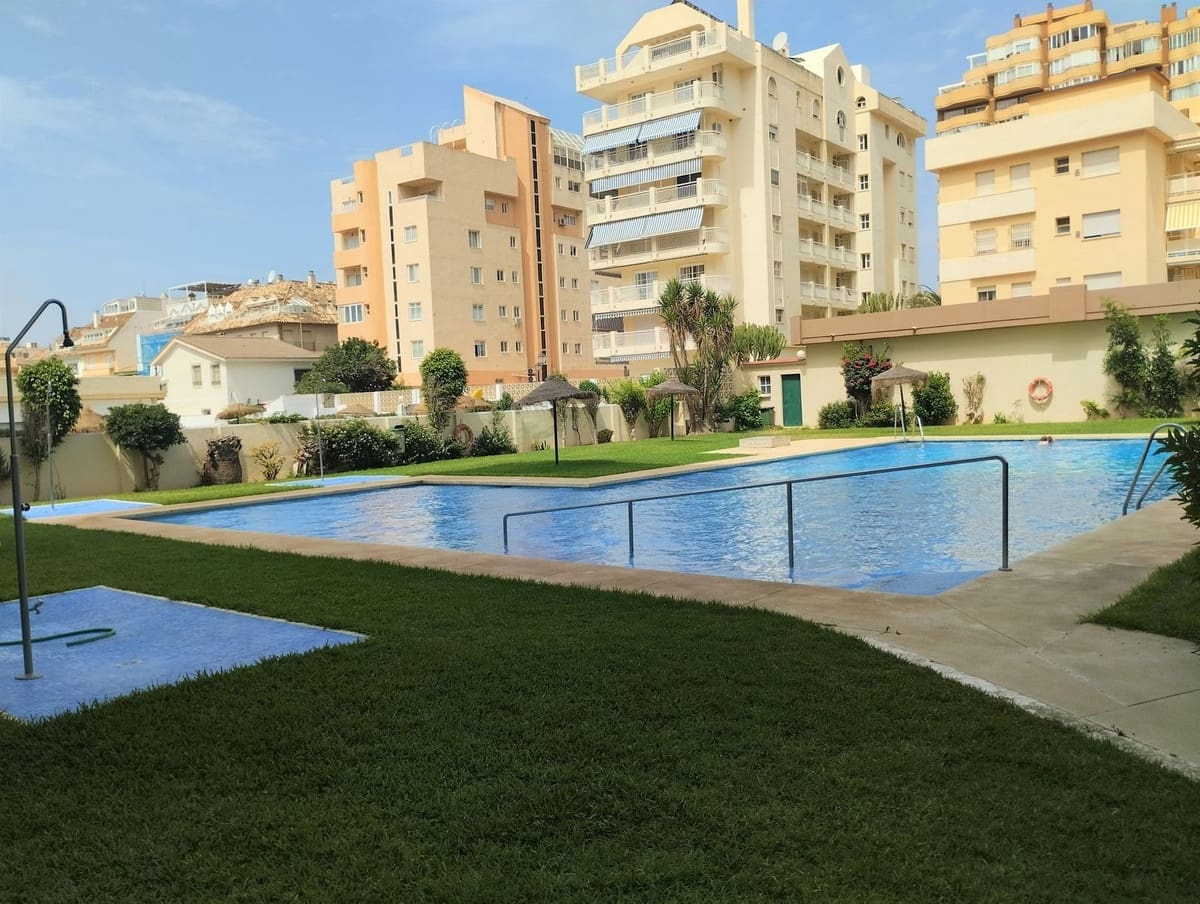 2 sypialnia Penthouse na sprzedaż w Fuengirola z basenem - 1 200 000 € (Ref: 9865035)