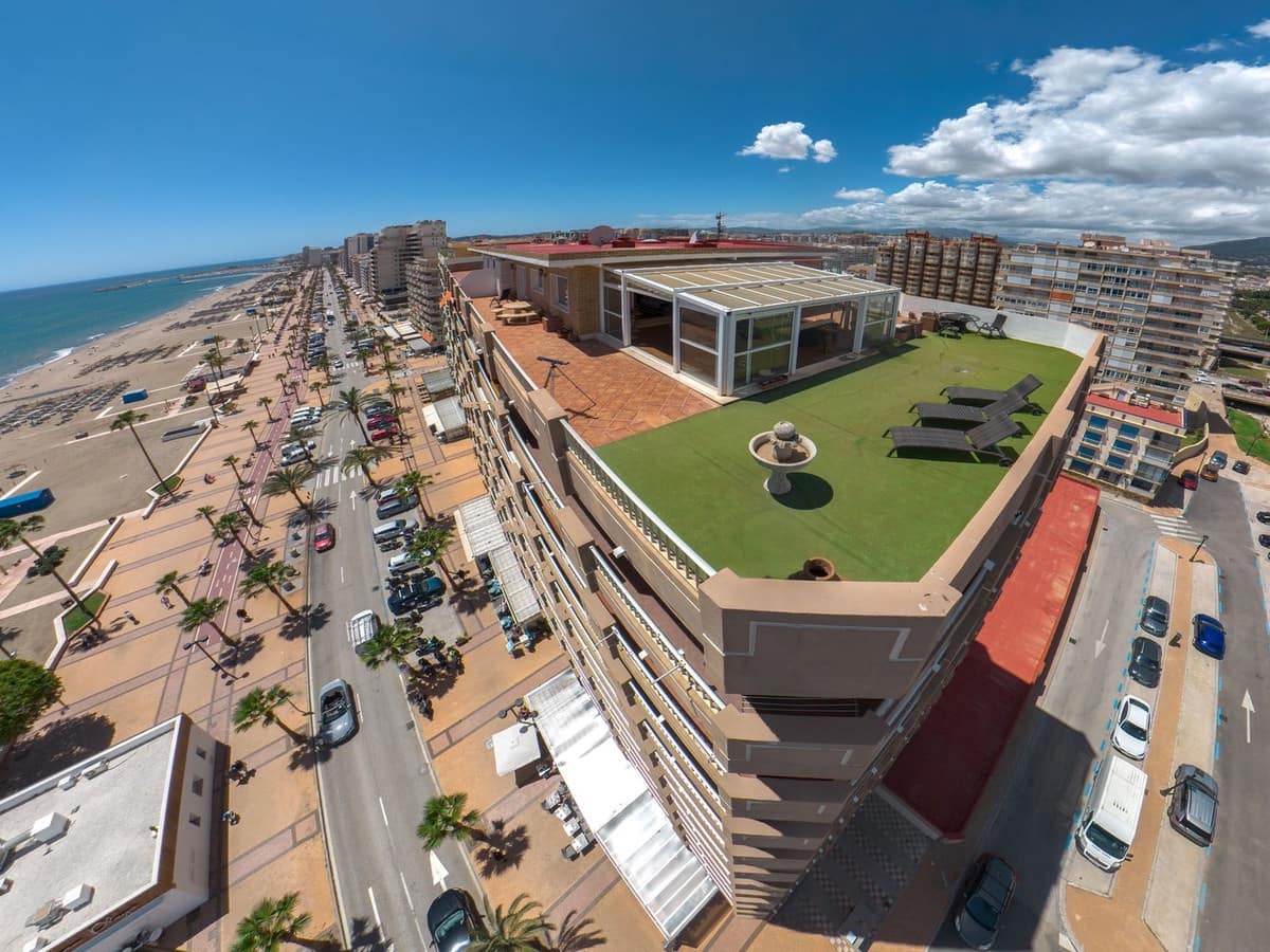 2 sypialnia Penthouse na sprzedaż w Fuengirola z basenem - 1 200 000 € (Ref: 9865035)