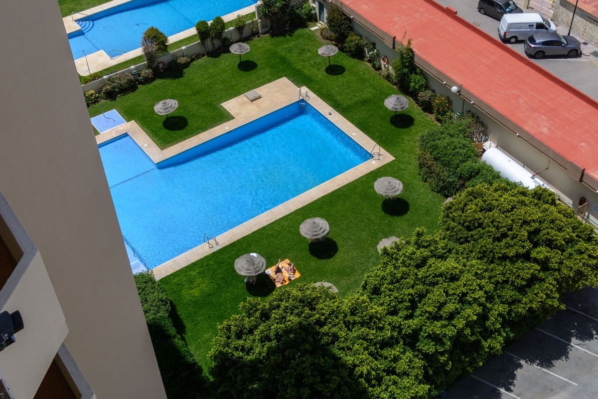 2 sypialnia Penthouse na sprzedaż w Fuengirola z basenem - 1 200 000 € (Ref: 9865035)