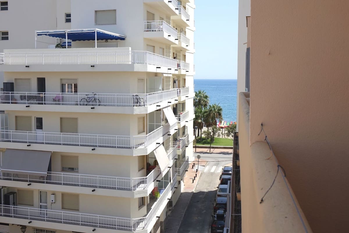 3 chambre Villa/Maison Semi-Mitoyenne à vendre à Fuengirola avec piscine garage - 495 000 € (Ref: 9865036)