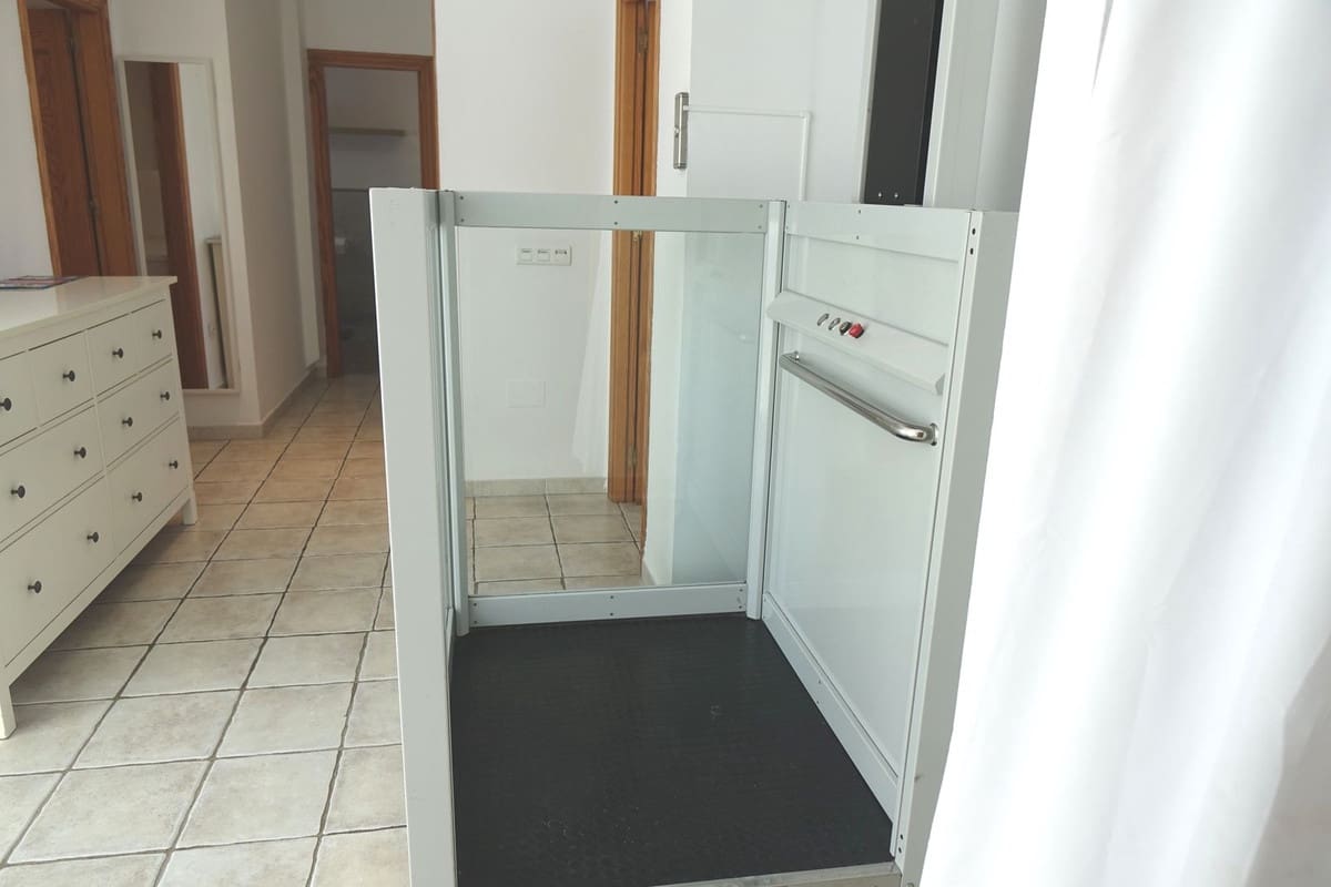 3 chambre Villa/Maison Semi-Mitoyenne à vendre à Fuengirola avec piscine garage - 495 000 € (Ref: 9865036)