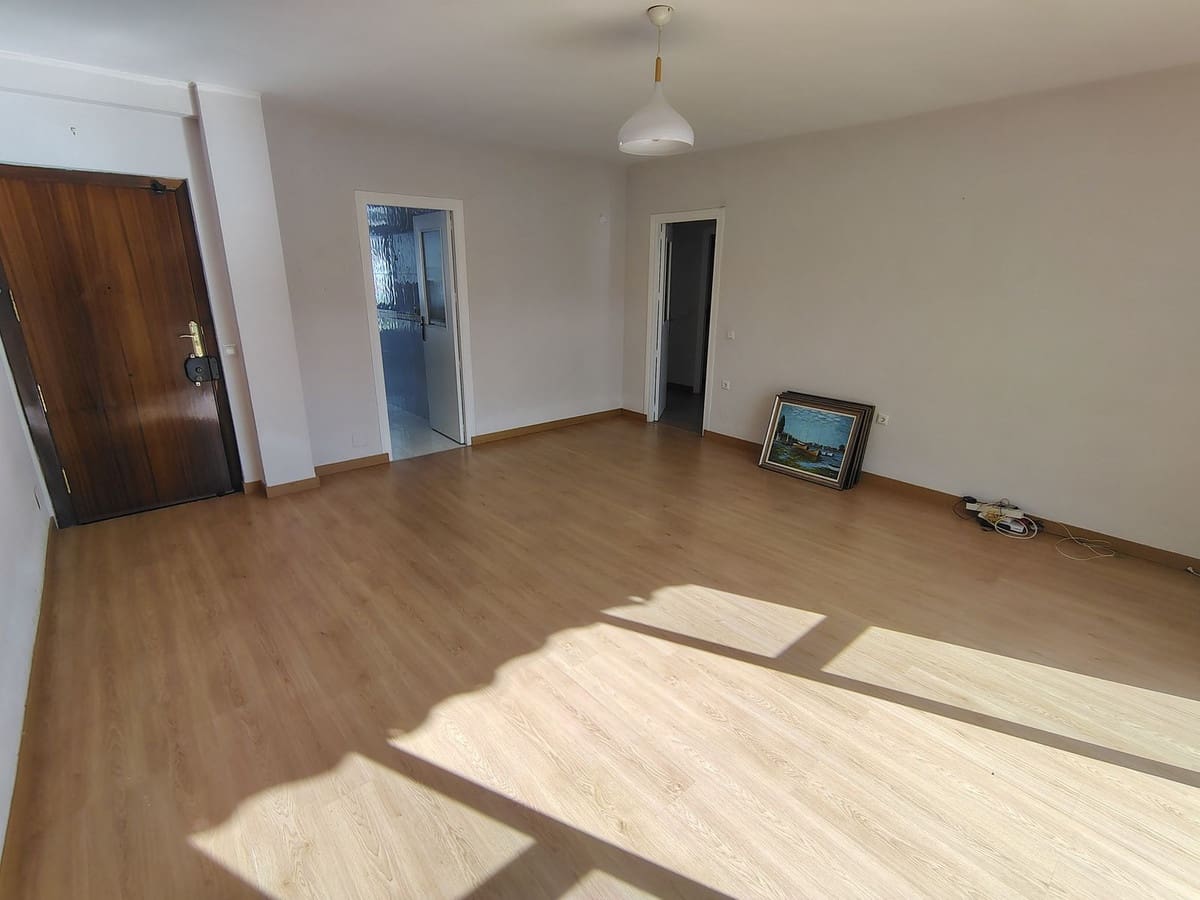 3 sypialnia Apartament na sprzedaż w Fuengirola z basenem - 320 000 € (Ref: 9865037)