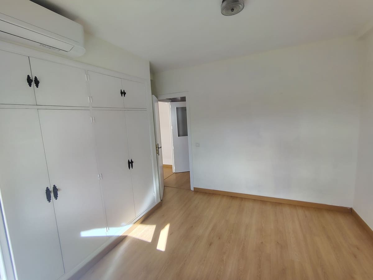 3 sypialnia Apartament na sprzedaż w Fuengirola z basenem - 320 000 € (Ref: 9865037)