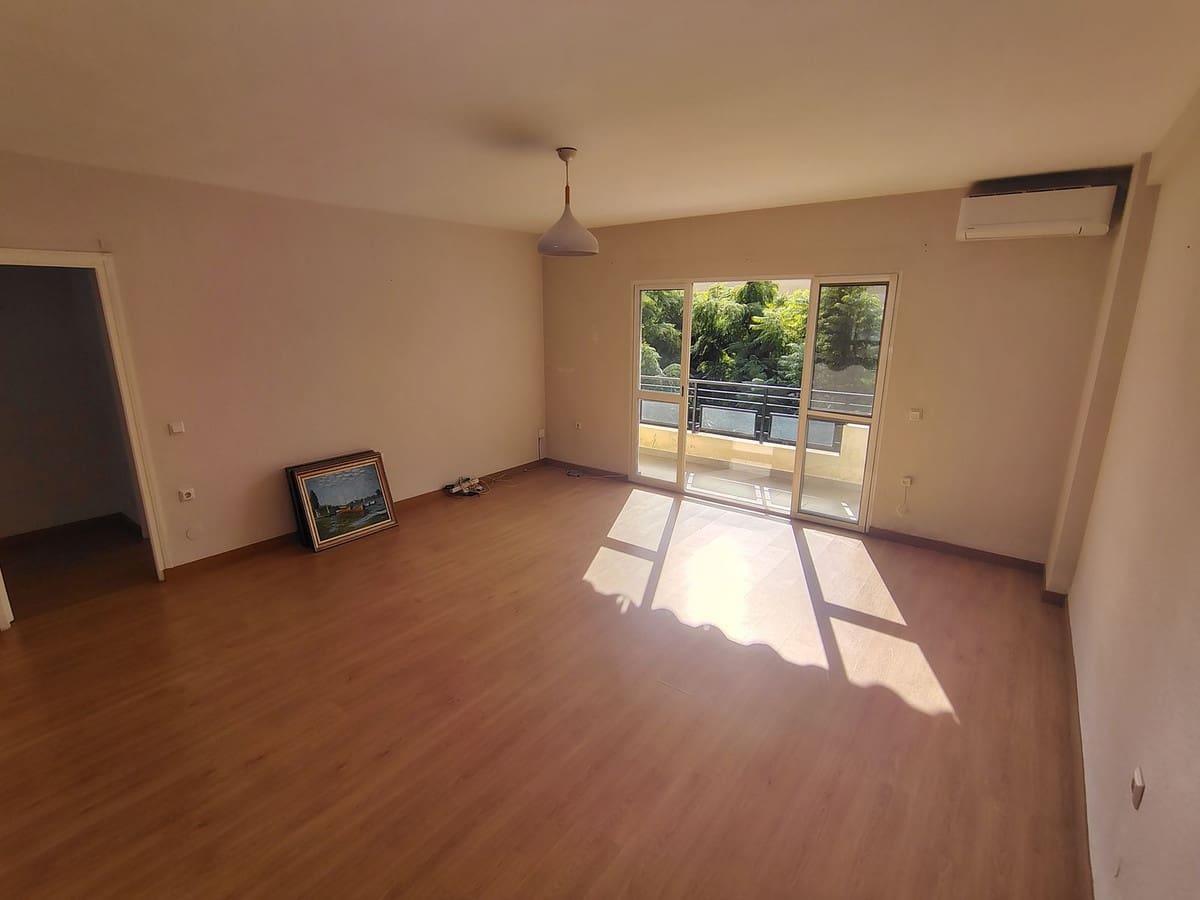 3 sypialnia Apartament na sprzedaż w Fuengirola z basenem - 320 000 € (Ref: 9865037)