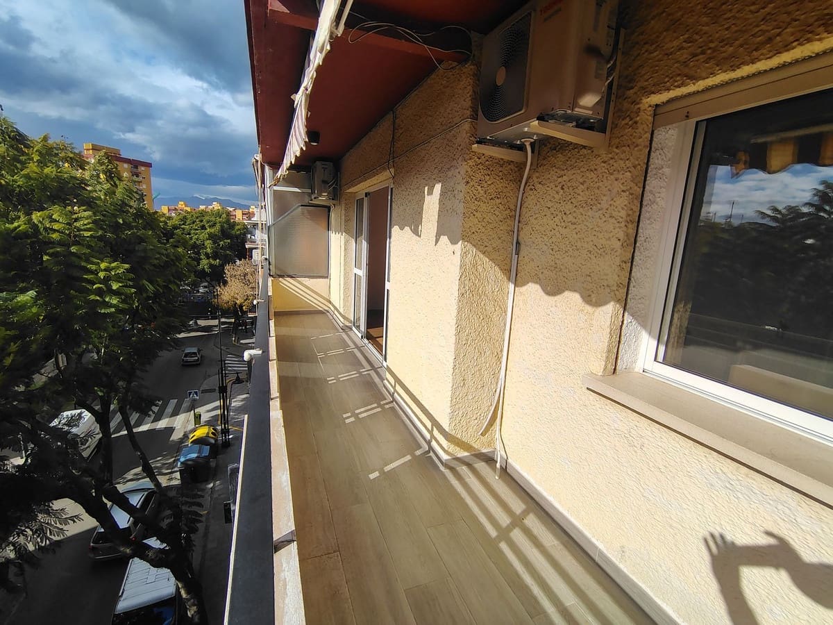 3 sypialnia Apartament na sprzedaż w Fuengirola z basenem - 320 000 € (Ref: 9865037)