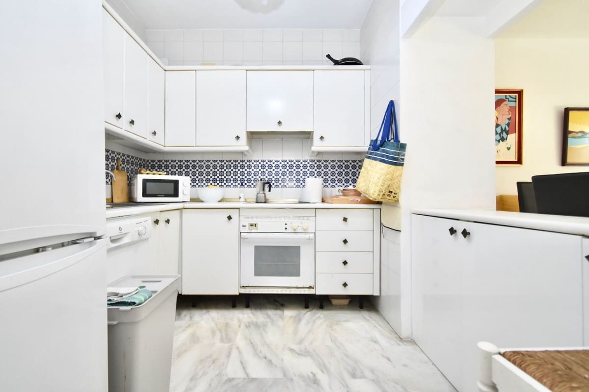 3 soveværelse Semi-Rækkehus til salg i Fuengirola med swimmingpool - € 700.000 (Ref: 9865039)