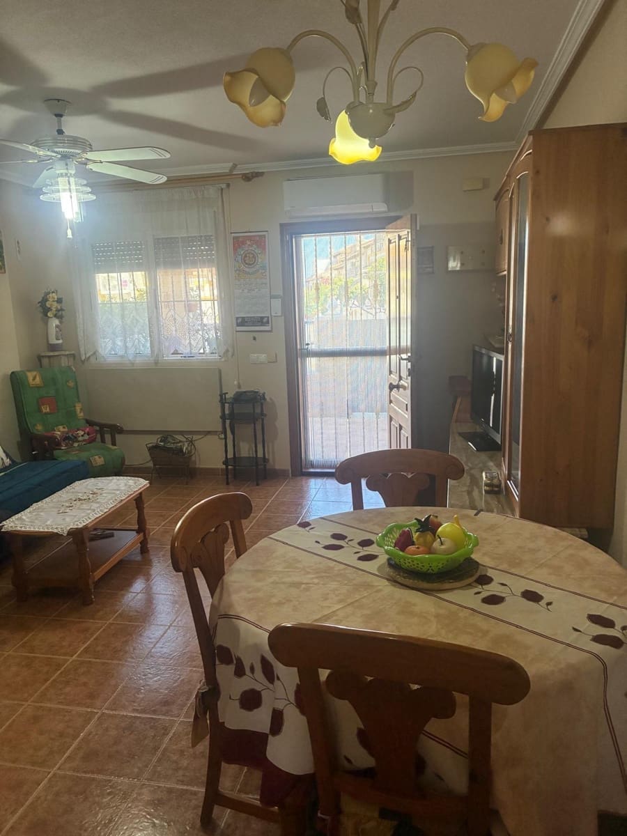 2 Zimmer Haus zu verkaufen in Orihuela mit Pool - 214.000 € (Ref: 9865046)