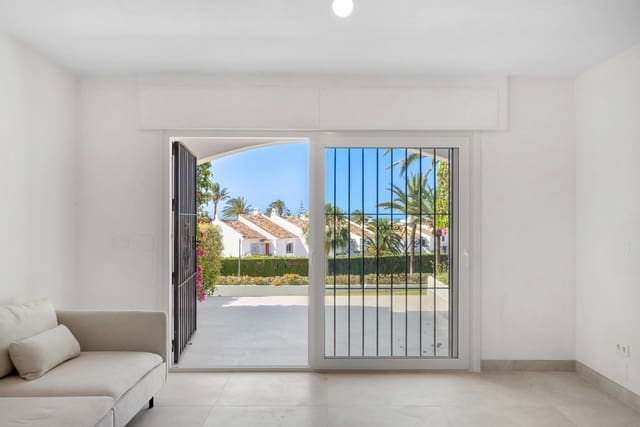 3 Zimmer Apartment zu verkaufen in Casco Antiguo, Marbella mit Pool - 895.000 € (Ref: 9866822)