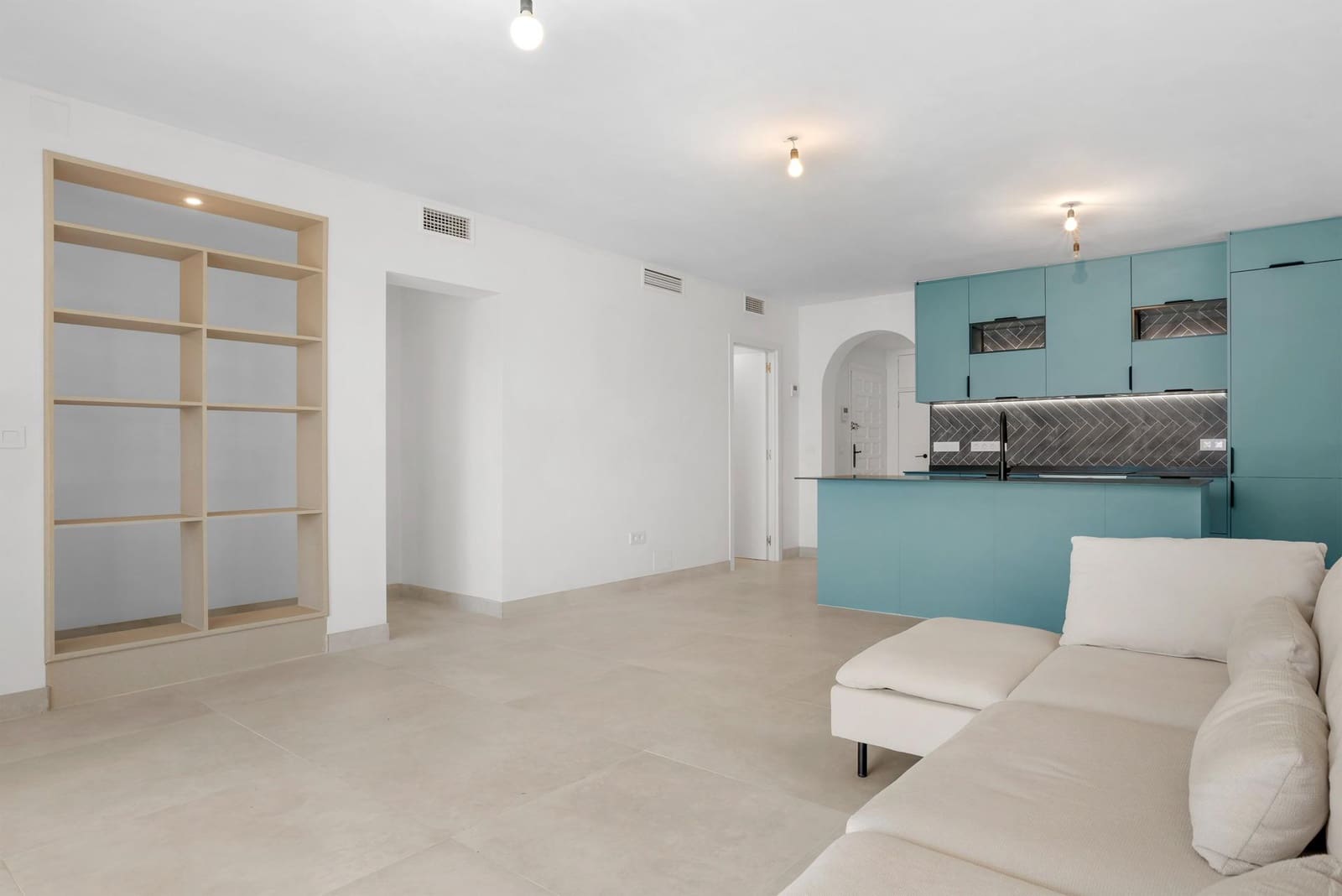 3 Zimmer Apartment zu verkaufen in Marbella mit Pool - 895.000 € (Ref: 9866822)