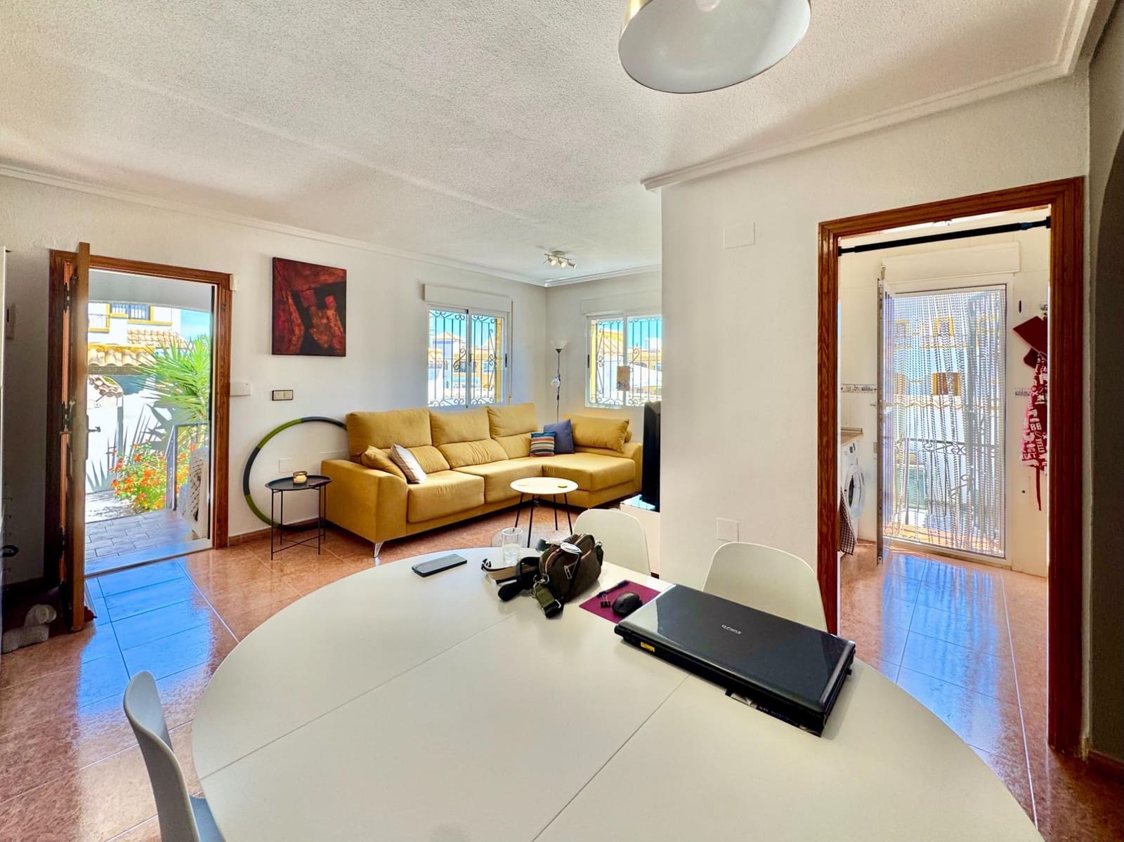 3 makuuhuone Omakotitalo myytävänä paikassa Orihuela Costa mukana uima-altaan - 240 000 € (Ref: 9866833)