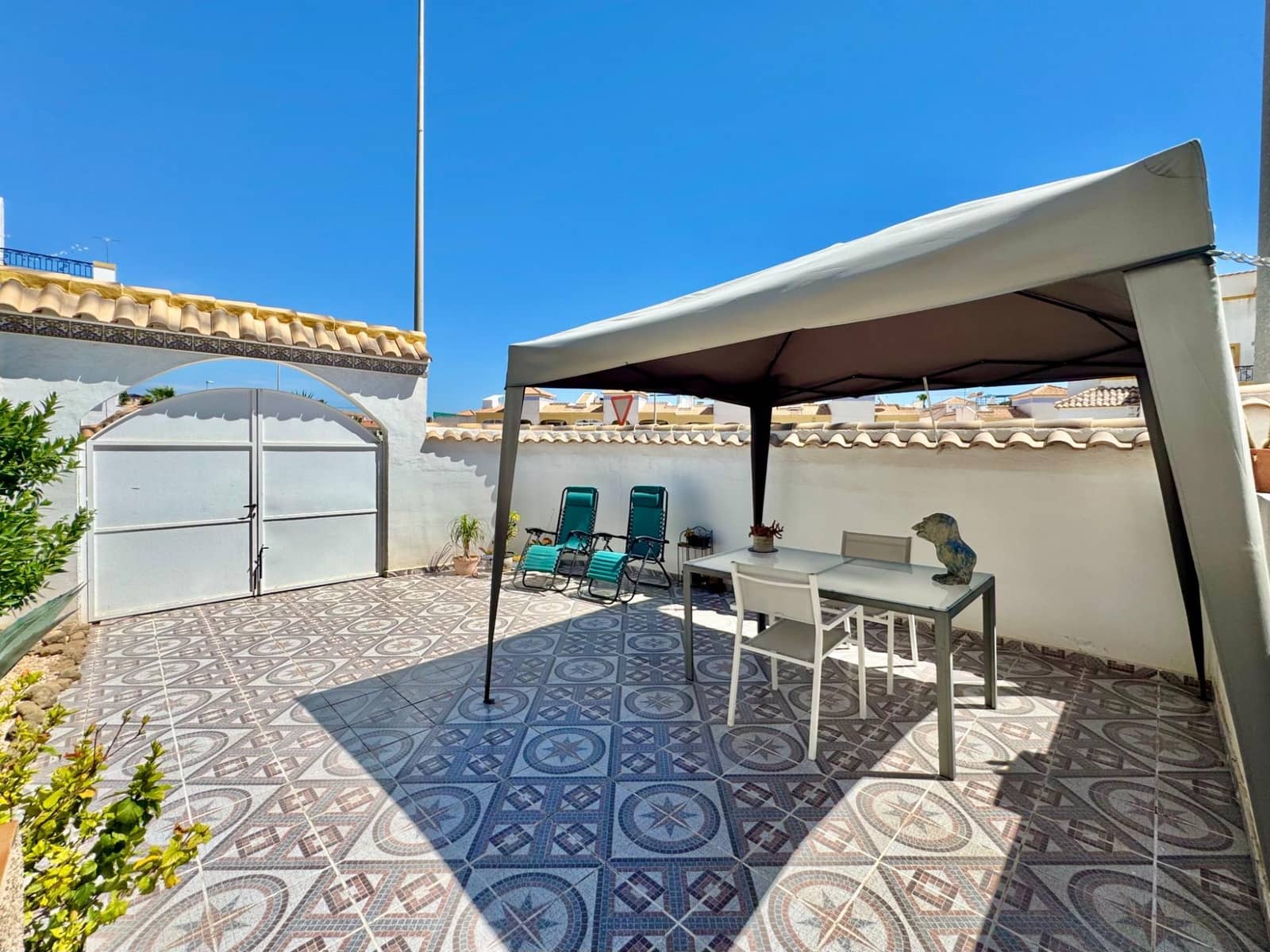 3 makuuhuone Omakotitalo myytävänä paikassa Orihuela Costa mukana uima-altaan - 240 000 € (Ref: 9866833)