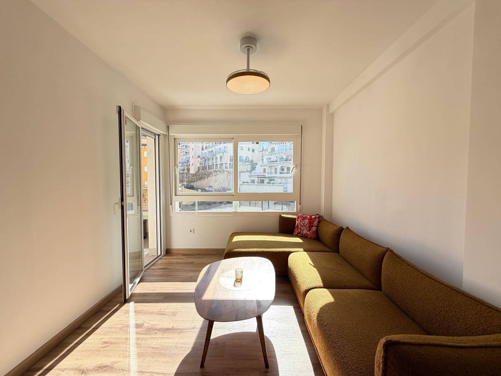 2 Zimmer Apartment zu verkaufen in Orihuela Costa mit Pool - 295.000 € (Ref: 9866844)