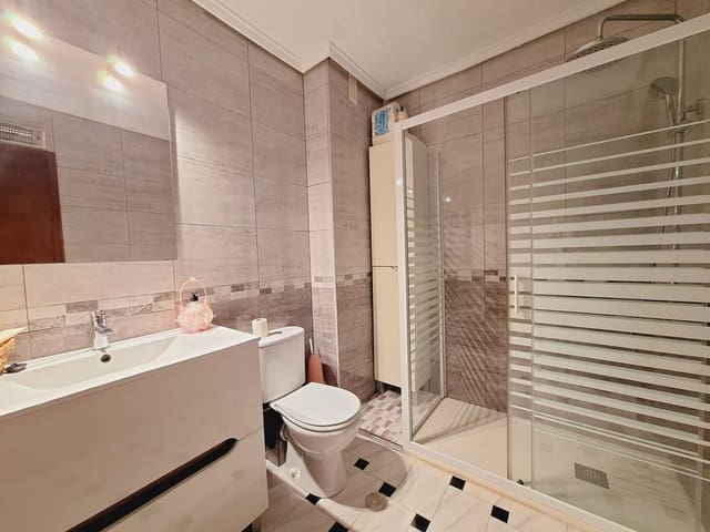3 soveværelse Strandlejlighed til salg i Playa del Acequión, Torrevieja - € 164.900 (Ref: 9866845)