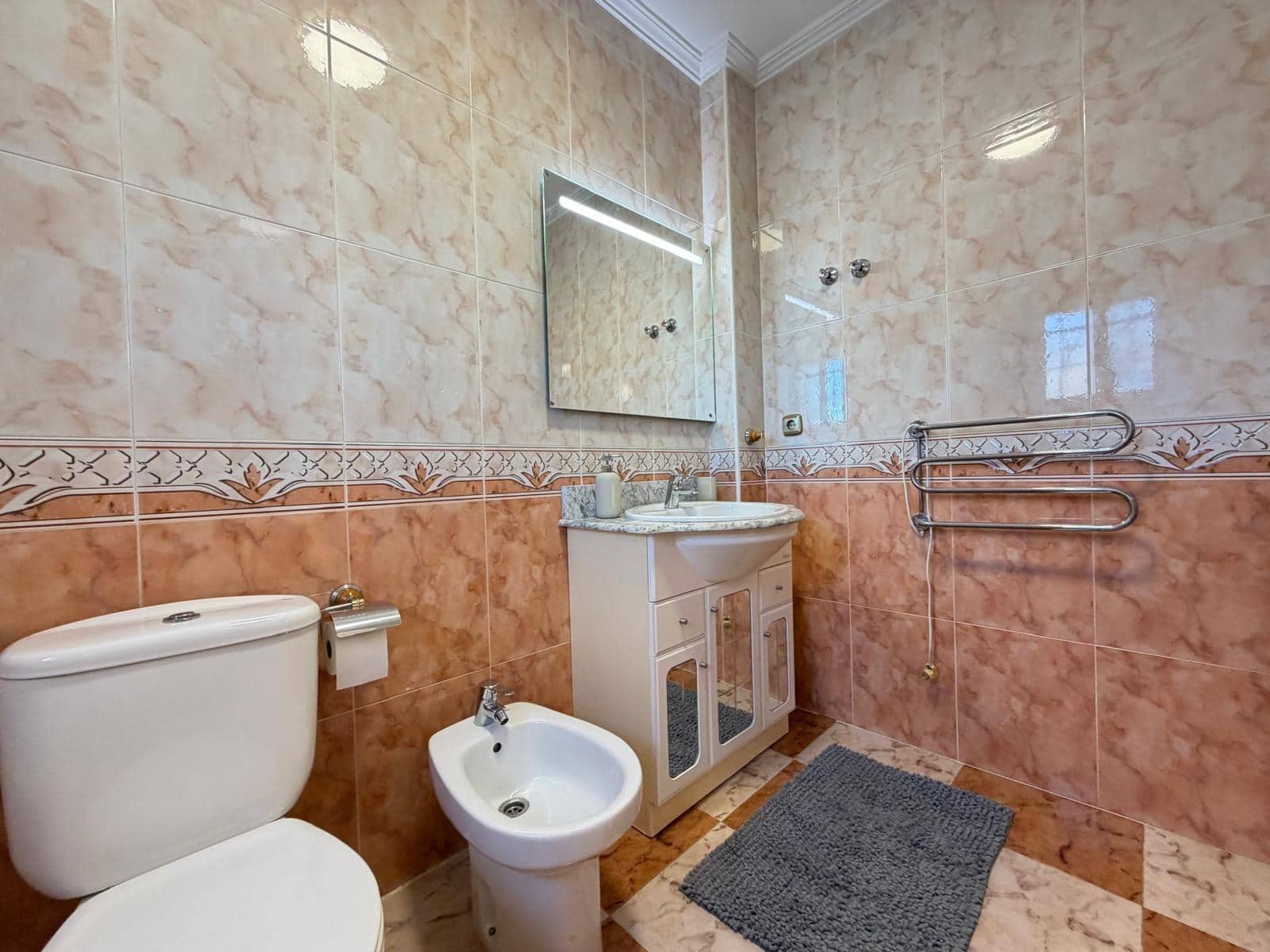 2 soverom Hus til salgs i Orihuela Costa med svømmebasseng - € 219 900 (Ref: 9866846)