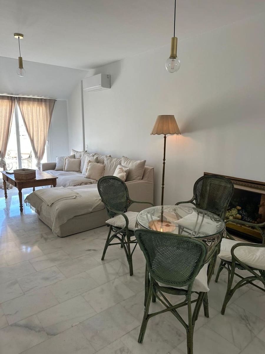 3 bedroom Apartment for sale in Las Lagunas de Mijas with pool - € 649,000 (Ref: 9868453)