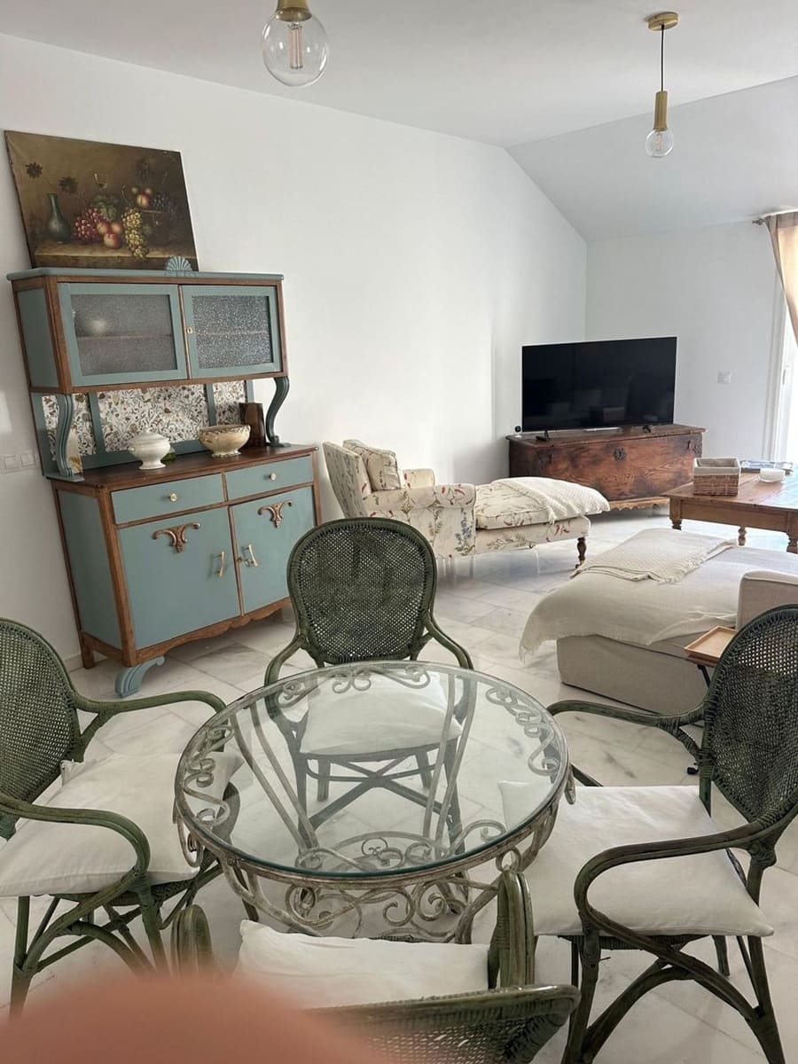 3 bedroom Apartment for sale in Las Lagunas de Mijas with pool - € 649,000 (Ref: 9868453)