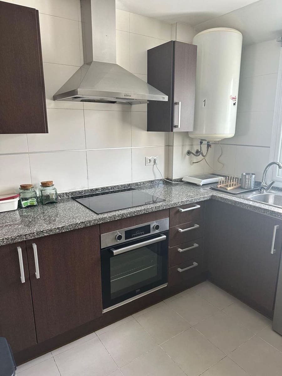 3 bedroom Apartment for sale in Las Lagunas de Mijas with pool - € 649,000 (Ref: 9868453)