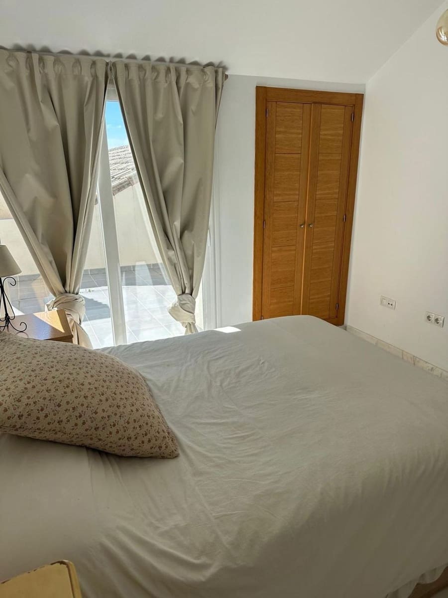 3 bedroom Apartment for sale in Las Lagunas de Mijas with pool - € 649,000 (Ref: 9868453)