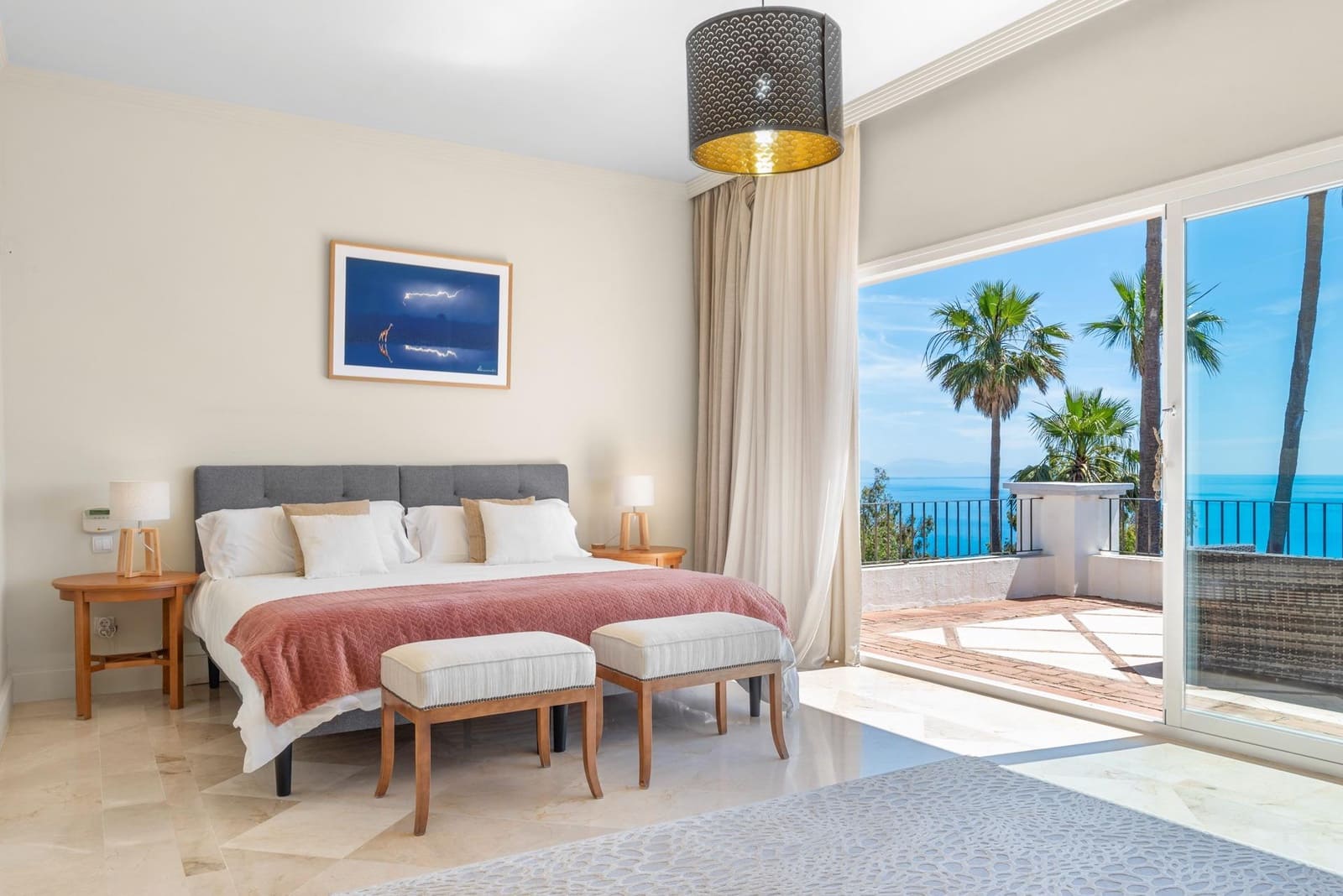 4 bedroom Villa for sale in Manilva with pool - € 1,499,000 (Ref: 9868455)