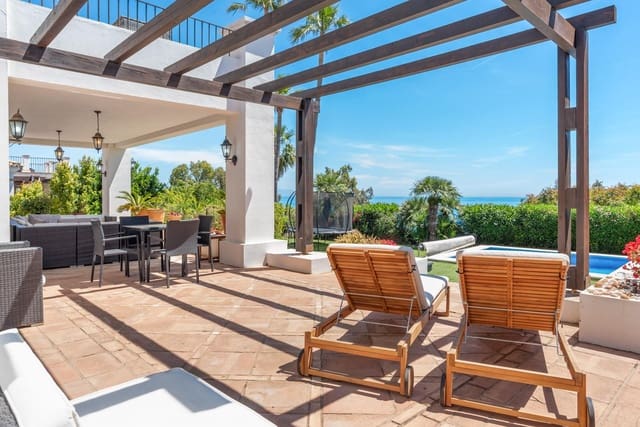 4 slaapkamer Villa te koop in Chullera, Manilva met zwembad - € 1.499.000 (Ref: 9868455)
