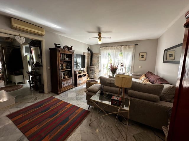 3 camera da letto Villa in vendita in Nagüeles Alto, Marbella con piscina garage - 789.000 € (Rif: 9868456)