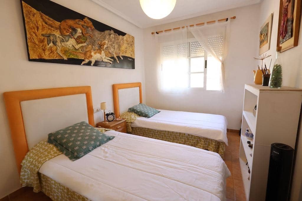 3 chambre Villa/Maison à vendre à Torrevieja avec piscine garage - 264 900 € (Ref: 9868459)