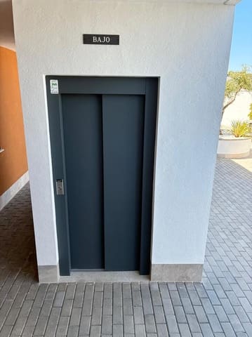2 quarto Apartamento para venda em Pinar de Campoverde, Pilar de la Horadada com piscina garagem - 289 000 € (Ref: 9869957)