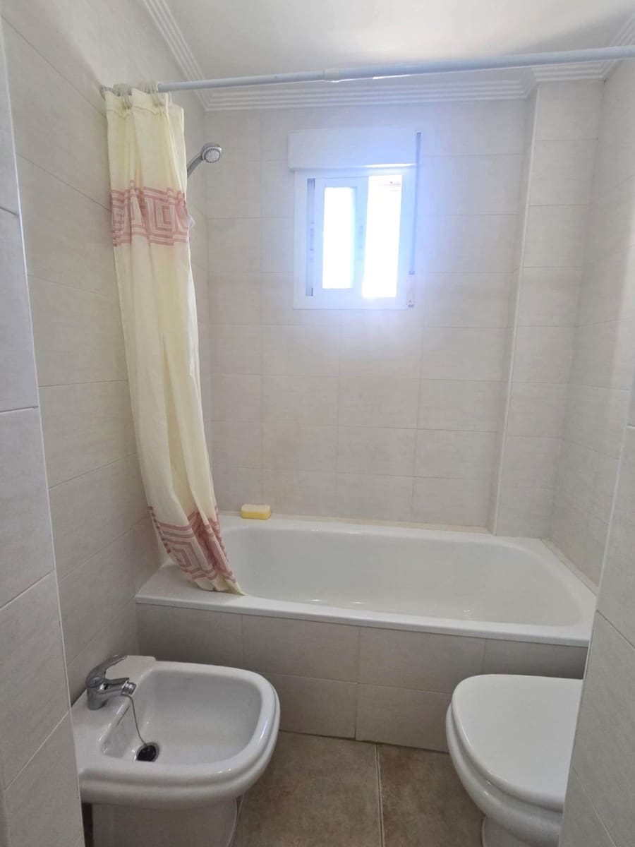 3 soverom Penthouse til salgs i Torrevieja med svømmebasseng - € 295 000 (Ref: 9869960)