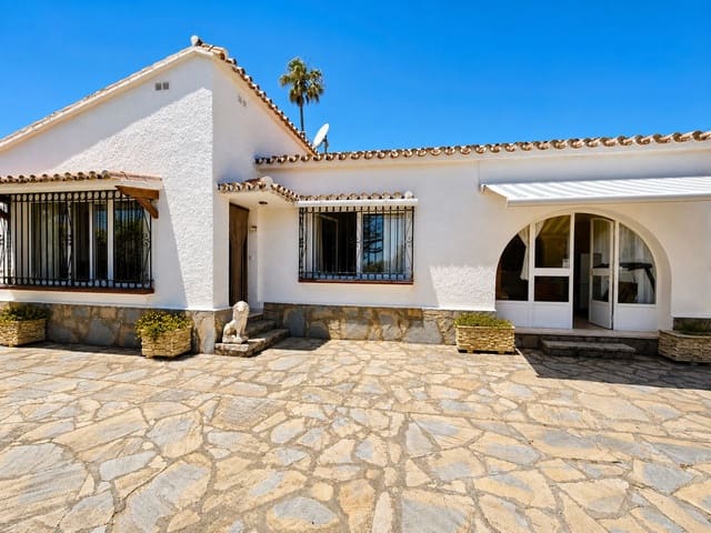 3 Zimmer Bungalow zu verkaufen in La Duquesa / Puerto de la Duquesa, Manilva mit Pool Garage - 549.000 € (Ref: 9873154)