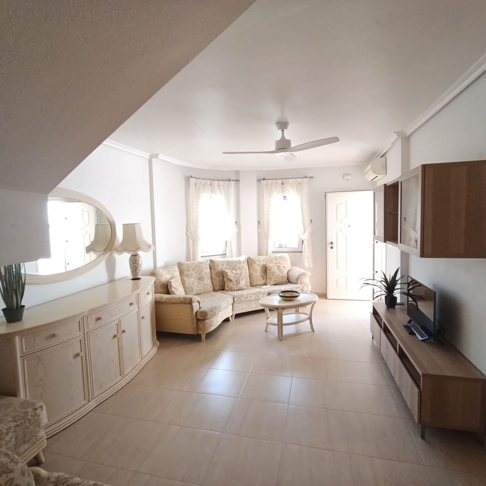 3 bedroom Villa for sale in Sucina with garage - € 225,000 (Ref: 9873156)