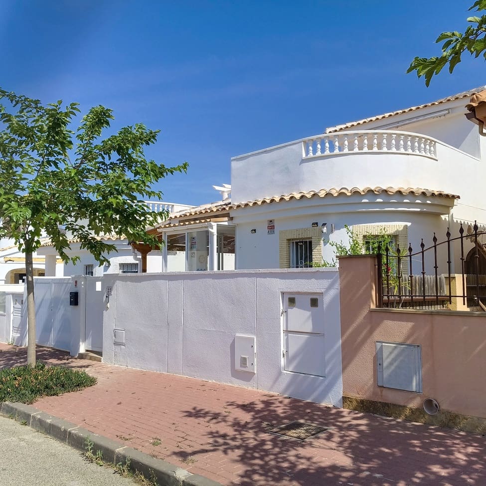 3 bedroom Villa for sale in Sucina with garage - € 225,000 (Ref: 9873156)