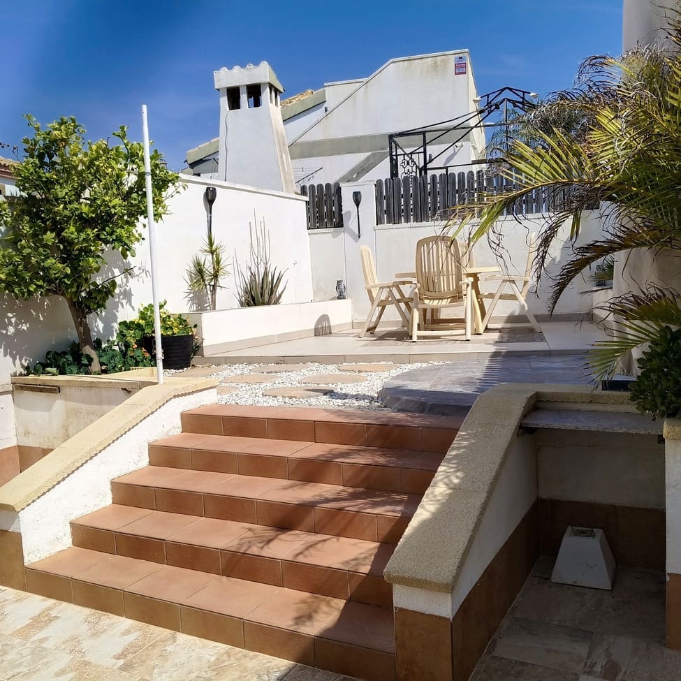 3 bedroom Villa for sale in Sucina with garage - € 225,000 (Ref: 9873156)