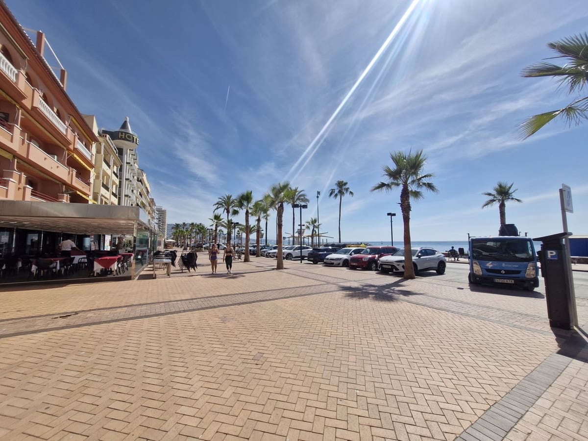 1 quarto Apartamento para venda em Mijas Costa com garagem - 360 000 € (Ref: 9875938)