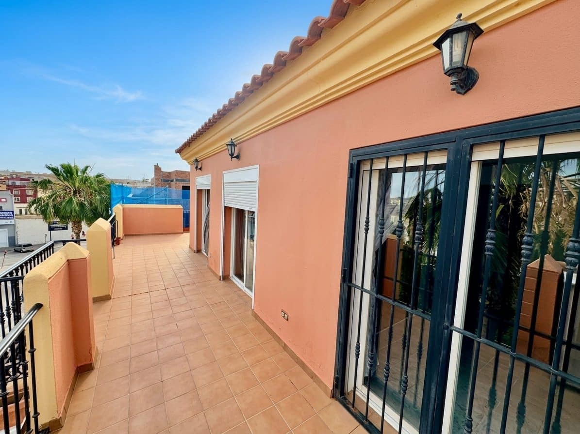 1 bedroom Apartment for sale in Mijas Costa with garage - € 360,000 (Ref: 9875938)