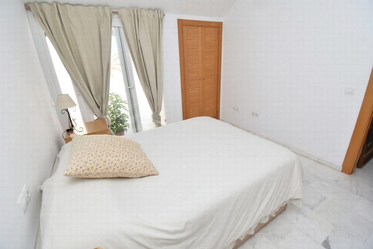 3 quarto Apartamento para venda em Fuengirola com piscina - 635 500 € (Ref: 9875939)