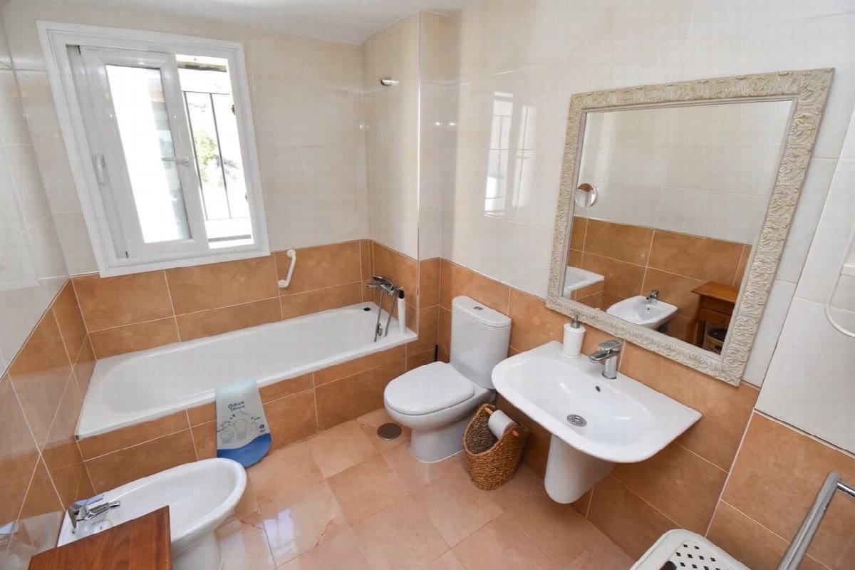 3 quarto Apartamento para venda em Fuengirola com piscina - 635 500 € (Ref: 9875939)