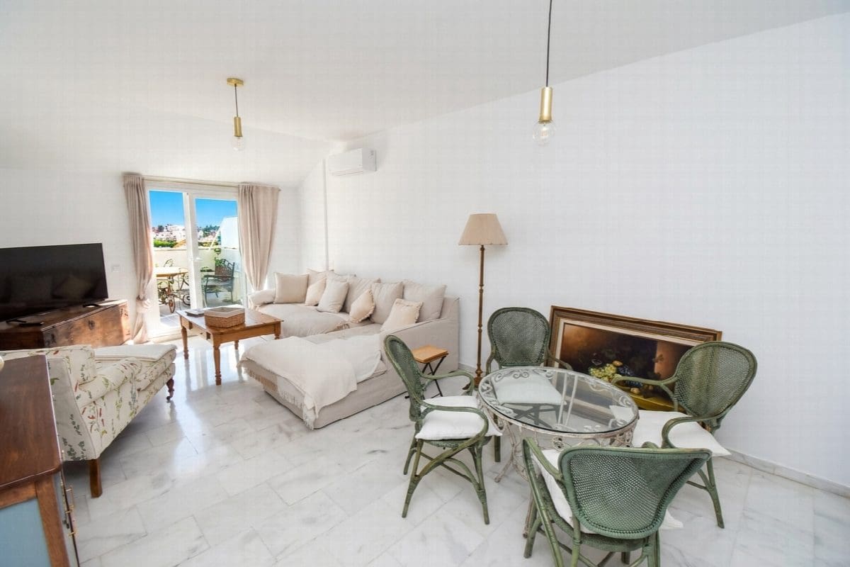 3 soveværelse Lejlighed til salg i Fuengirola med swimmingpool - € 635.500 (Ref: 9875940)