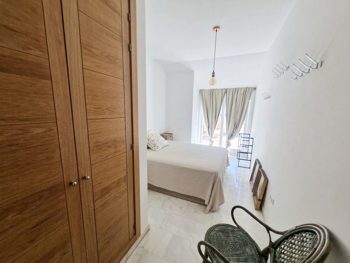 3 soveværelse Lejlighed til salg i Fuengirola med swimmingpool - € 635.500 (Ref: 9875940)
