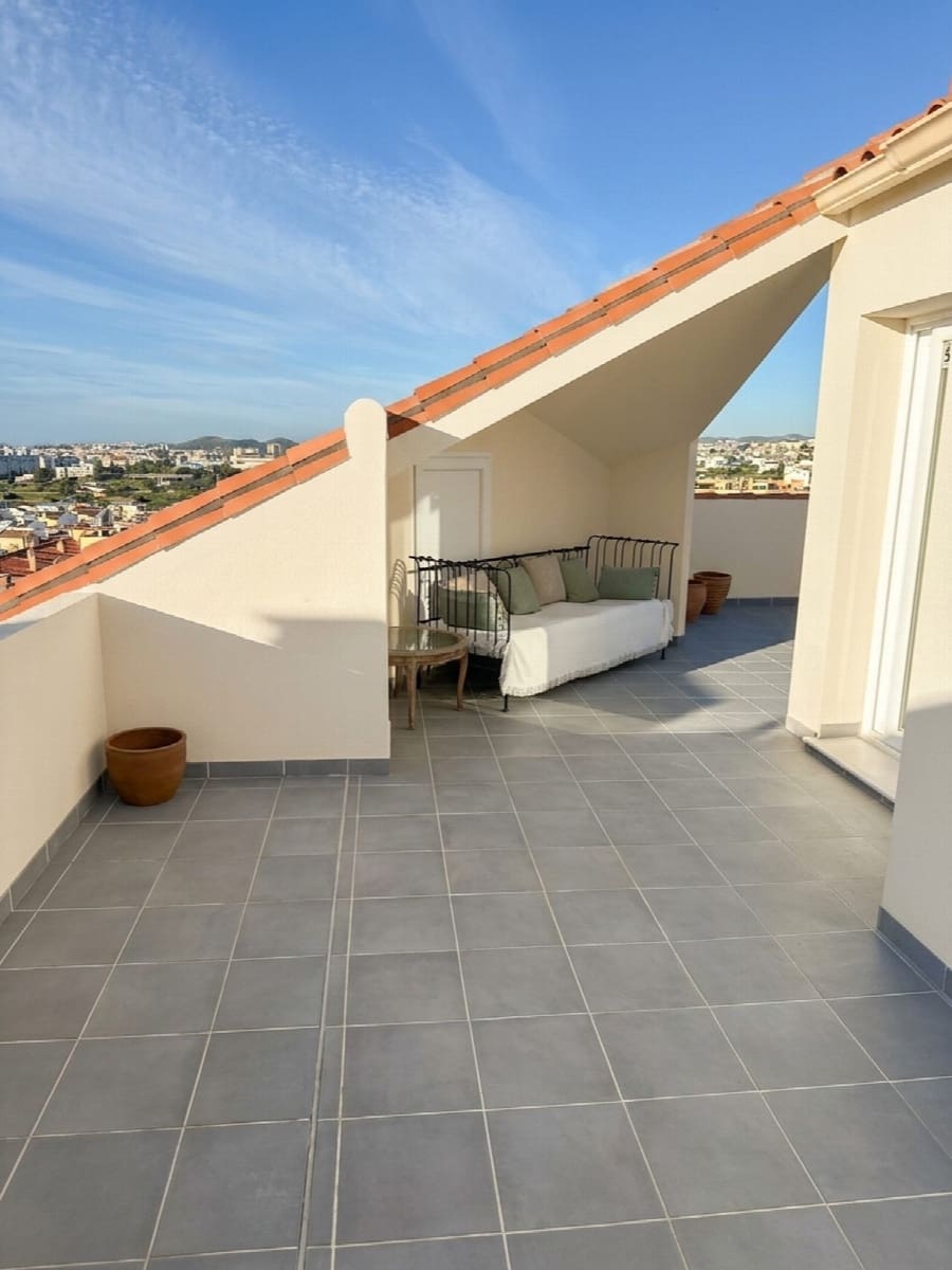 3 soveværelse Lejlighed til salg i Fuengirola med swimmingpool - € 635.500 (Ref: 9875940)