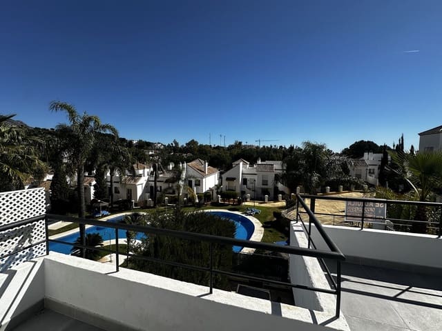 2 soverom Leilighet til salgs i Aloha Golf, Marbella med svømmebasseng - € 460 000 (Ref: 9875944)