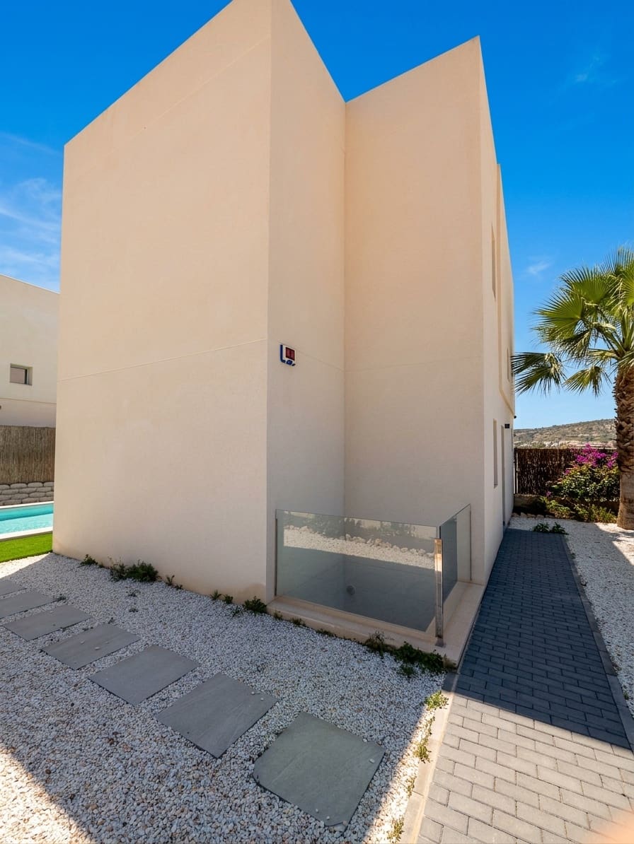 4 Zimmer Villa zu verkaufen in Algorfa mit Pool - 669.000 € (Ref: 9875945)