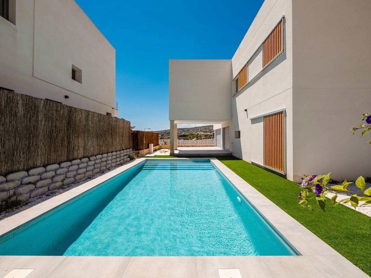 4 Zimmer Villa zu verkaufen in Algorfa mit Pool - 669.000 € (Ref: 9875945)