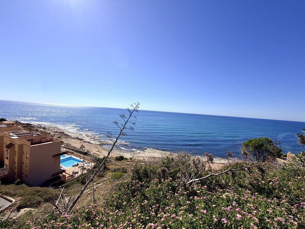 2 bedroom Townhouse for sale in Torrevieja with pool garage - € 157,500 (Ref: 9875953)