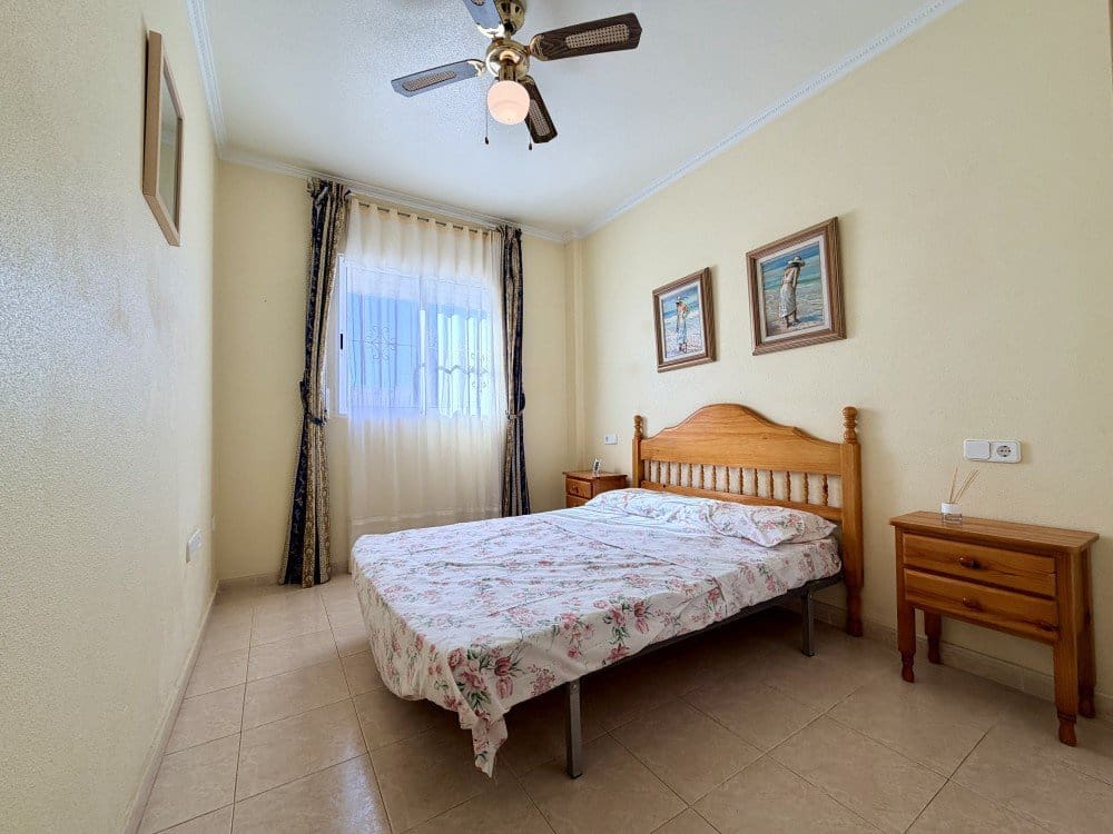 2 bedroom Townhouse for sale in Torrevieja with pool garage - € 157,500 (Ref: 9875953)