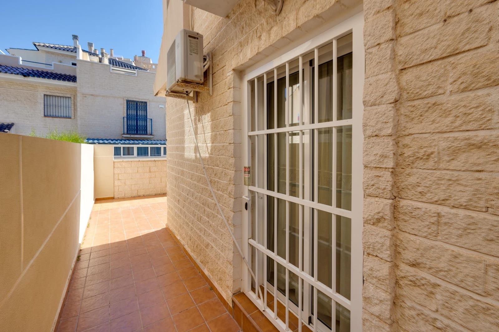 3 camera da letto Casa in vendita in Torrevieja con piscina - 215.000 € (Rif: 9875960)