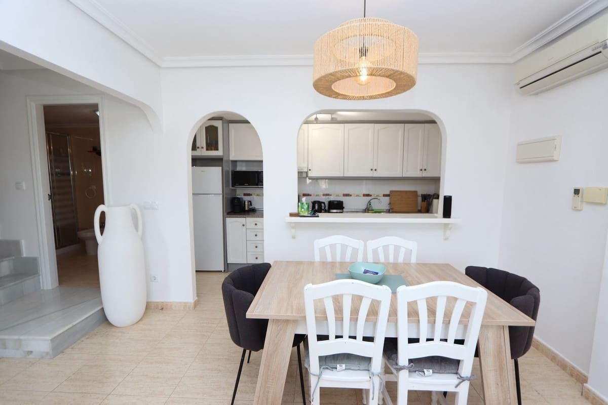 3 slaapkamer Halfvrijstaande villa te koop in Playa Flamenca met zwembad garage - € 310.000 (Ref: 9878250)