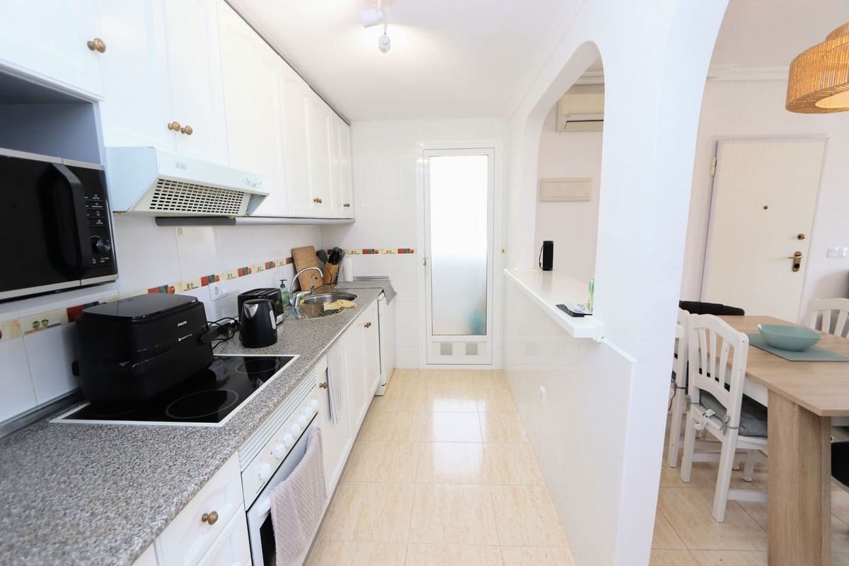 3 slaapkamer Halfvrijstaande villa te koop in Playa Flamenca met zwembad garage - € 310.000 (Ref: 9878250)